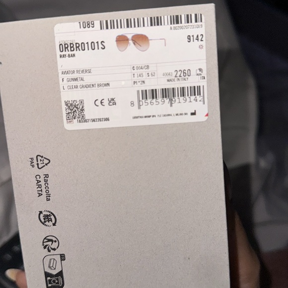 Ray-Ban Aviator Reverse Sunglasses - Picture 5 of 5